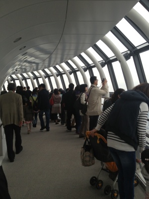 天望回廊は緩やかなスロープ状になっています 天望回廊は緩やかなスロープ状になっています