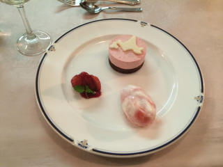 デザート「スペシャルガトーとグラスの盛り合わせ」 デザート「スペシャルガトーとグラスの盛り合わせ」